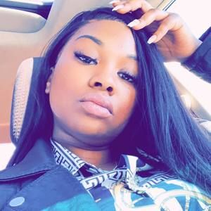 Meet your Posher, Ebony